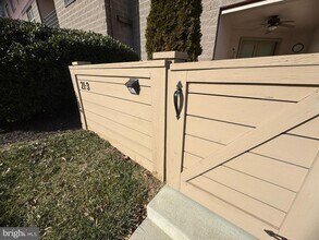 102 Mercer Ct in Frederick, MD - Building Photo - Building Photo