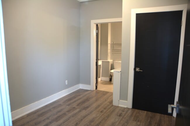 292 Welland Ave in St Catharines, ON - Building Photo - Building Photo