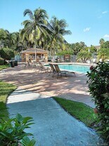 3870 Lyons Rd in Coconut Creek, FL - Building Photo