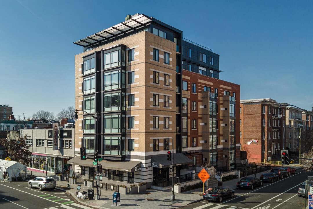 The Aston in Washington, DC - Building Photo