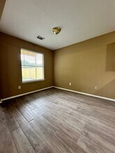6910 Bayou Crest Dr in Houston, TX - Building Photo - Building Photo