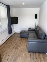 87 Deltic Rd in New City, NY - Building Photo - Building Photo