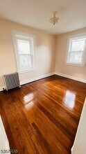 1927 Vauxhall Rd in Union, NJ - Building Photo - Building Photo