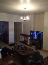 3405 Ward St, Unit 2 Bedroom in Pittsburgh, PA - Building Photo - Building Photo