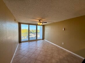 3312 Northside Dr, Unit 316 in Key West, FL - Building Photo - Building Photo