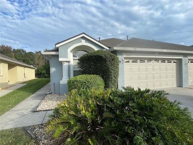 1228 Bensbrooke Dr in Wesley Chapel, FL - Building Photo - Building Photo