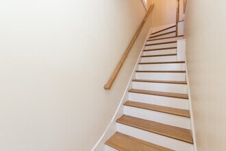 9-11 Rock Valley Ave in Everett, MA - Building Photo - Building Photo