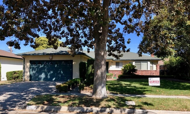 property at 3305 E Acacia Ave