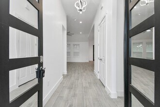 517 Lovers Ln in Dayton, TX - Building Photo - Building Photo