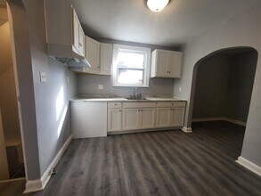 16183 Wisconsin St in Detroit, MI - Building Photo - Building Photo