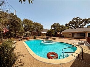 1321 Wade Dr in Bedford, TX - Building Photo - Building Photo