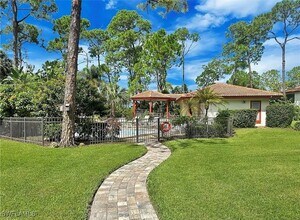 905 Augusta Blvd in Naples, FL - Building Photo - Building Photo