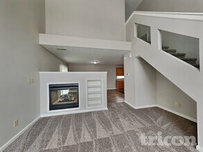 6674 Largo Ln in Plainfield, IN - Foto de edificio - Building Photo