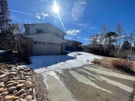 10996 E Mexico Ave in Aurora, CO - Building Photo