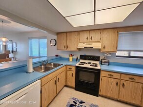 8498 Ridgewood Ave in Cape Canaveral, FL - Building Photo - Building Photo