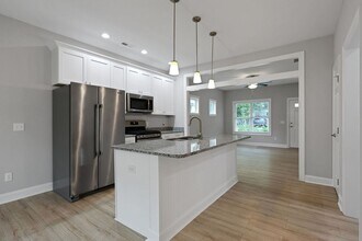 1204 Simon St in Wilmington, NC - Building Photo - Building Photo