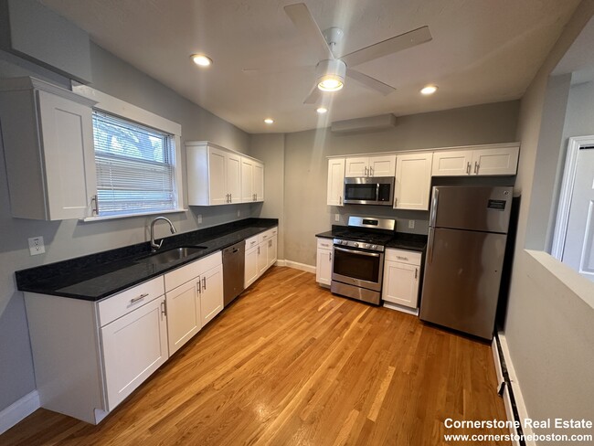 36 Thomas Park, Unit 2