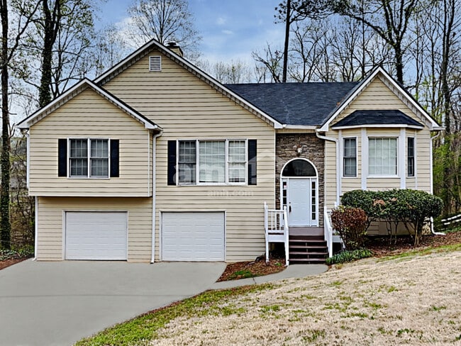 property at 468 Springfield Dr