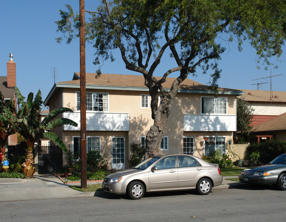 4401 Green Ave in Los Alamitos, CA - Building Photo