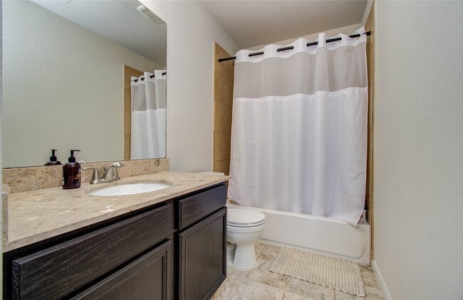 3306 Inverness Path Lane