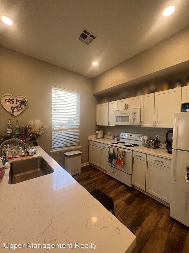 7522 Burthe St in New Orleans, LA - Building Photo - Building Photo