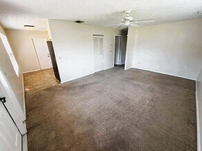 2055 SW Cranberry St in Port St. Lucie, FL - Building Photo - Building Photo