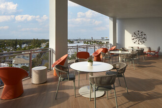 Elyps Apartments in Fort Lauderdale, FL - Building Photo - Building Photo