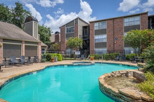 Summer Stone in Houston, TX - Building Photo