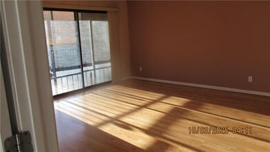 650 E Greenwich Ave in West Warwick, RI - Building Photo - Building Photo