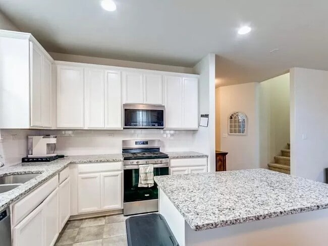 11962 Longfellow Ranch in San Antonio, TX - Building Photo - Building Photo