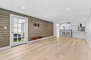 4500 N Flagler Dr, Unit D20 in West Palm Beach, FL - Building Photo