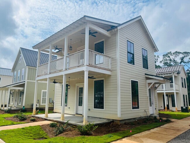 101 Gardenia Ln in Lagrange, GA - Building Photo - Building Photo
