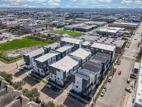 829 Live Oak St in Houston, TX - Building Photo - Building Photo