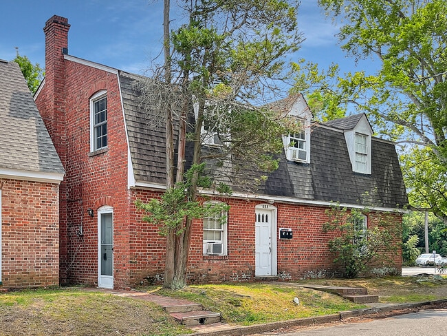 710 Wythe Ln, Unit 710 A Wythe Lane