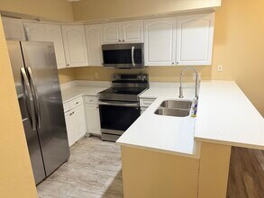 1825 Adventure Pl in North Lauderdale, FL - Building Photo - Building Photo