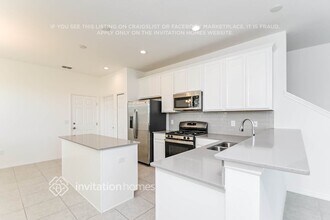 6242 Camino Dr in Apollo Beach, FL - Building Photo - Building Photo