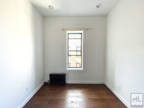 EASTERN PARKWAY / 2-Bed 1 Bath, Unit 6E in Brooklyn, NY - Building Photo - Building Photo