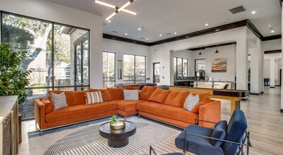 The Vincent in Dallas, TX - Foto de edificio - Building Photo