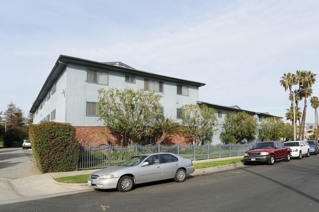 4055 Stevely Ave in Los Angeles, CA - Building Photo