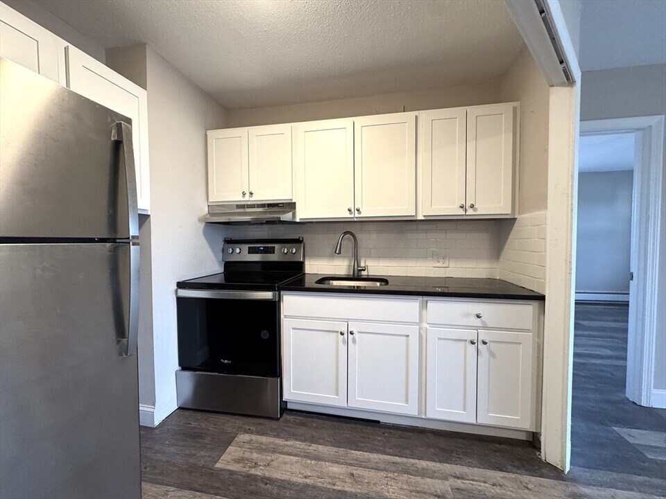 625 Main St in Reading, MA - Building Photo