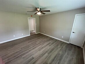 405 Highcrest Dr in Dallas, TX - Building Photo - Building Photo