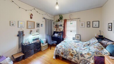 70 Nottinghill Rd, Unit 9 in Boston, MA - Foto de edificio - Building Photo