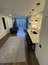 1370 Yates St in Denver, CO - Foto de edificio - Building Photo