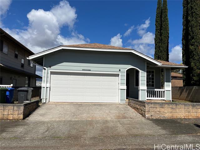 property at 95-1046-1046 Hoailona St