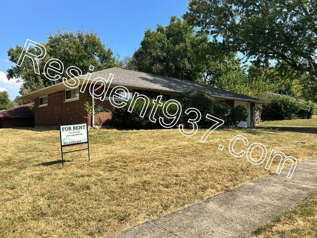 2295 Milesburn Dr in Dayton, OH - Building Photo - Building Photo