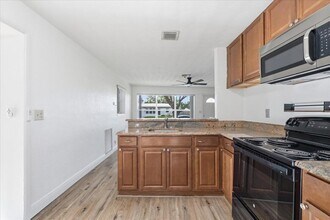 1510 NE 32nd Pl in Pompano Beach, FL - Building Photo - Building Photo