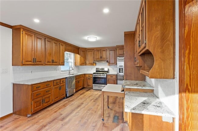 798 Bank St SE in Smyrna, GA - Building Photo - Building Photo