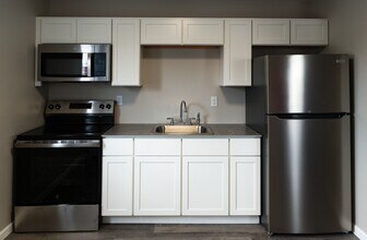 1309 Main St E in Oak Hill, WV - Building Photo - Building Photo