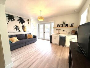 400 38th Ave NE in St. Petersburg, FL - Building Photo - Building Photo