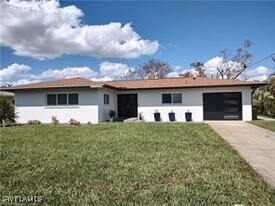 1745 Bikini Ct in Cape Coral, FL - Building Photo